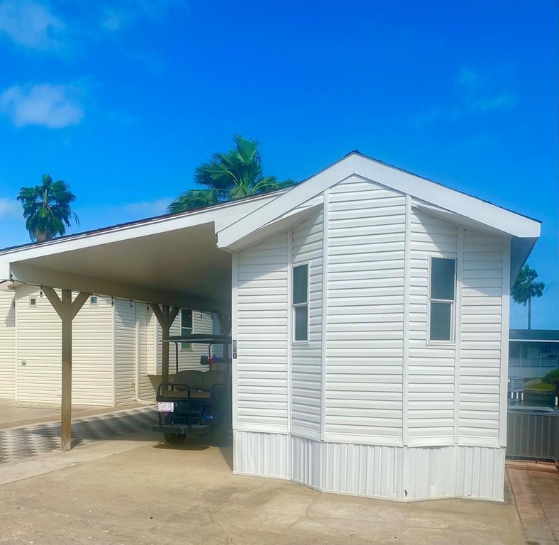 OWNER FINANCING OPTION AVAILABLE!!! BOAT LIFT INCLUDED!! Granite - Beach Home for sale in Port Isabel, Texas on Beachhouse.com