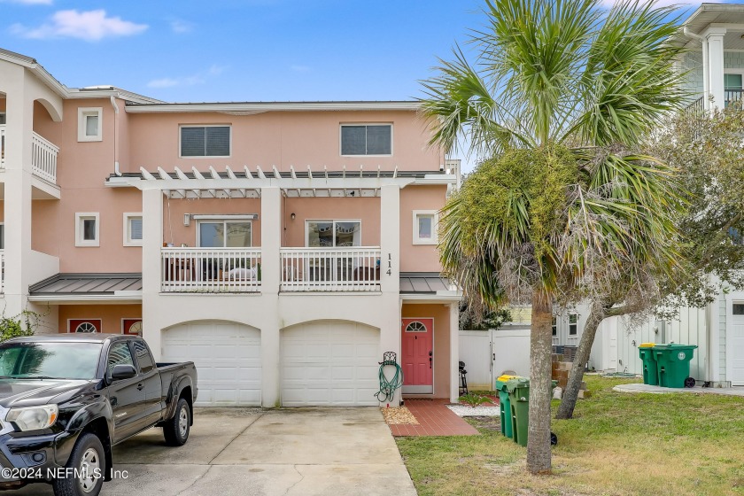 WALKING DISTANCE TO THE BEACH** Sunny days with endless - Beach Condo for sale in Jacksonville Beach, Florida on Beachhouse.com