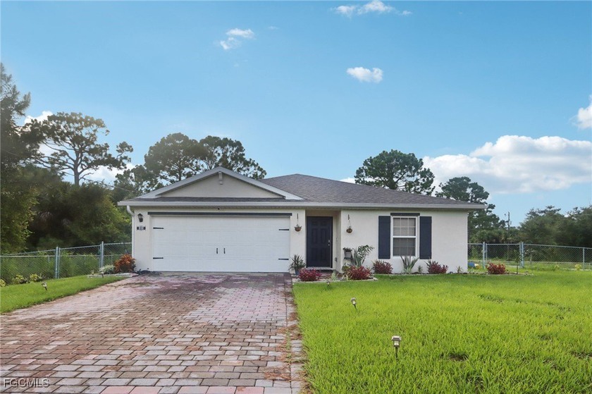 PRICE REDUCTION!! SELLER MOTIVATED! Incredible value in Lehigh - Beach Home for sale in Lehigh Acres, Florida on Beachhouse.com