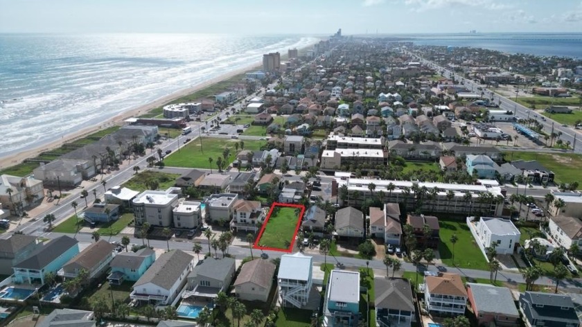 This prime residential lot on South Padre Island offers a - Beach Lot for sale in South Padre Island, Texas on Beachhouse.com