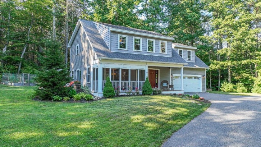 IMMACULATE 'NEARLY NEW' 3-BEDROOM CAPE NEDDICK HOME only 3-miles - Beach Home for sale in York, Maine on Beachhouse.com