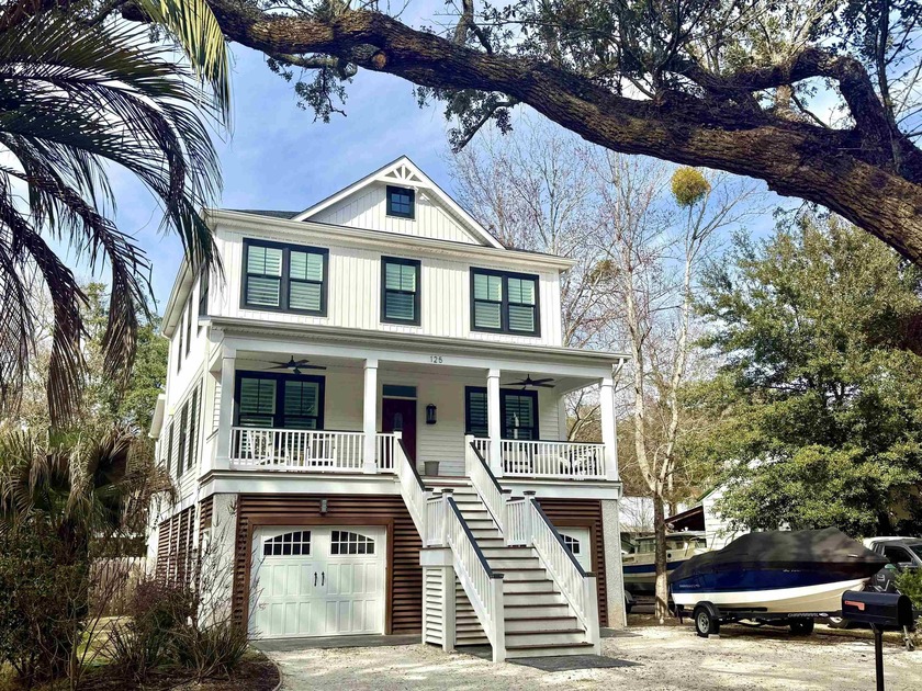 Welcome to 125 East Bay St located in downtown Historic - Beach Home for sale in Georgetown, South Carolina on Beachhouse.com