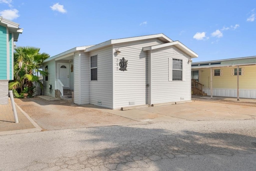 Perfect location to access the Laguna Madre Bay quickly. This - Beach Home for sale in Port Isabel, Texas on Beachhouse.com