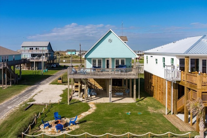 Welcome to Peachtree Cottage, your newly renovated, perfect - Beach Home for sale in Gilchrist, Texas on Beachhouse.com