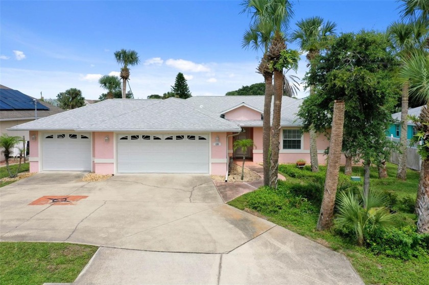 Saltwater canal 3bed/2bath home in the heart of Flagler Beach! - Beach Home for sale in Flagler Beach, Florida on Beachhouse.com