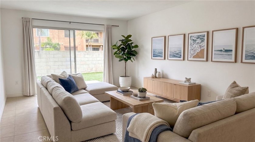 Condo For Sale in Huntington Beach - Beach Condo for sale in Huntington Beach, California on Beachhouse.com