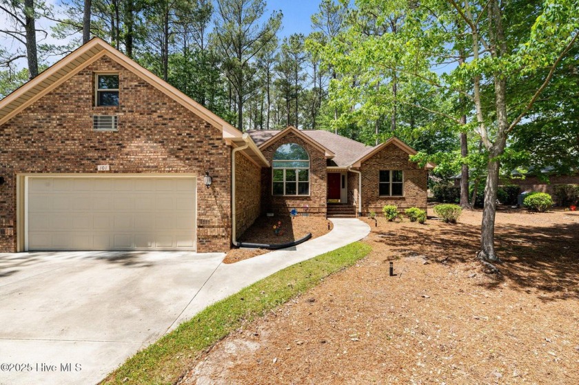 Welcome to 101 Southern Hills Drive - Where Comfort Meets - Beach Home for sale in New Bern, North Carolina on Beachhouse.com