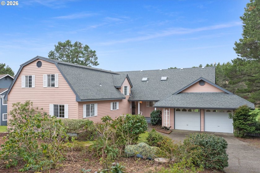 If you're searching for a quiet, safe, and peaceful spot along - Beach Home for sale in Florence, Oregon on Beachhouse.com