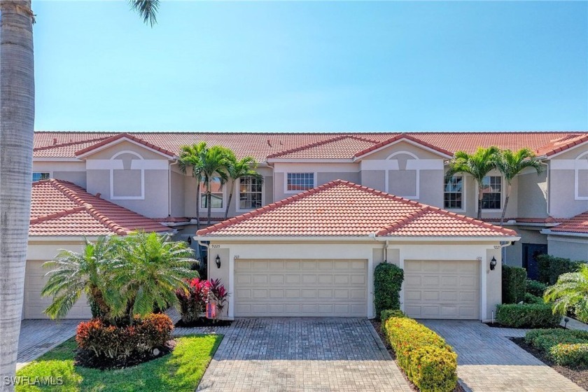 Welcome Home to this spacious 2nd floor, 3 bed, 2 bath, light - Beach Condo for sale in Fort Myers, Florida on Beachhouse.com