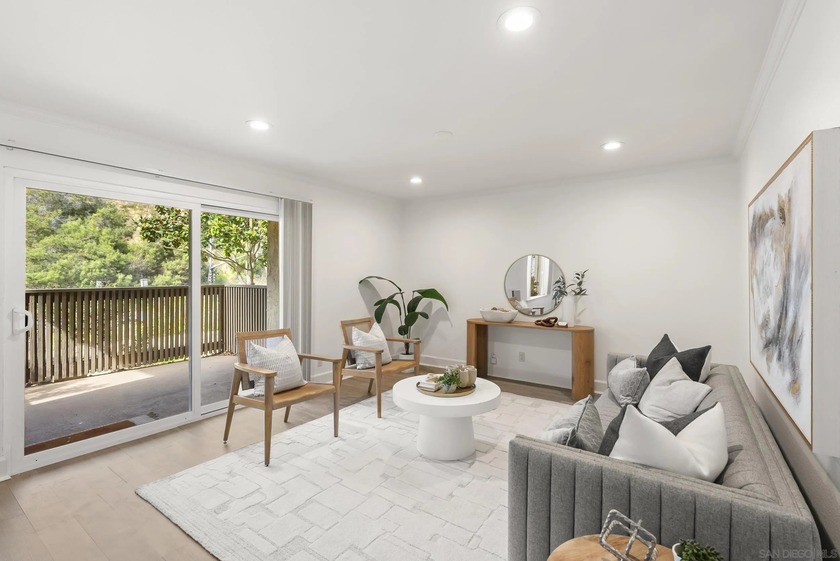 Welcome to a bright, inviting home in beautiful La Jolla, where - Beach Condo for sale in La Jolla, California on Beachhouse.com