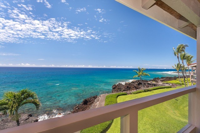 Surf & Racquet 3302 top floor 3bd2bth penthouse unit with - Beach Vacation Rentals in Kailua Kona, Hawaii on Beachhouse.com
