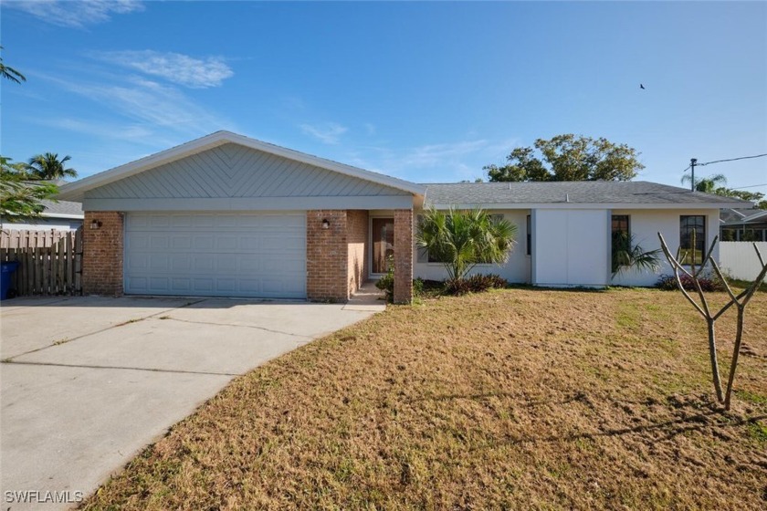 Welcome to this hidden gem nestled in the heart of North Fort - Beach Home for sale in North Fort Myers, Florida on Beachhouse.com