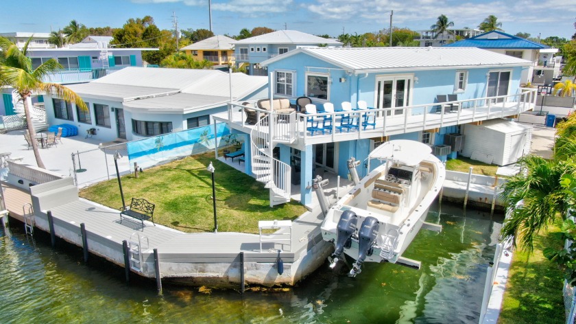SPECTACULAR OCEANVIEWS!!! Just a few houses in from the Wide - Beach Home for sale in Key Largo, Florida on Beachhouse.com