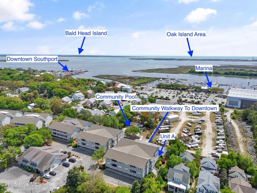 This rare stunning fully furnished 2Bed/2Bath end unit condo in - Beach Condo for sale in Southport, North Carolina on Beachhouse.com