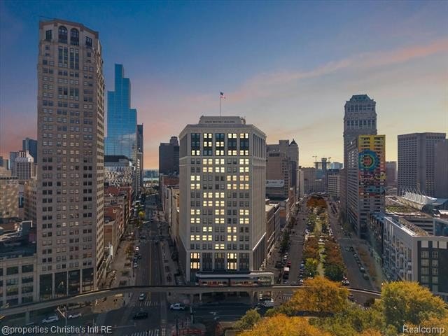 The Residences at Hotel David Whitney: an unparalleled lifestyle - Beach Condo for sale in Detroit, Michigan on Beachhouse.com