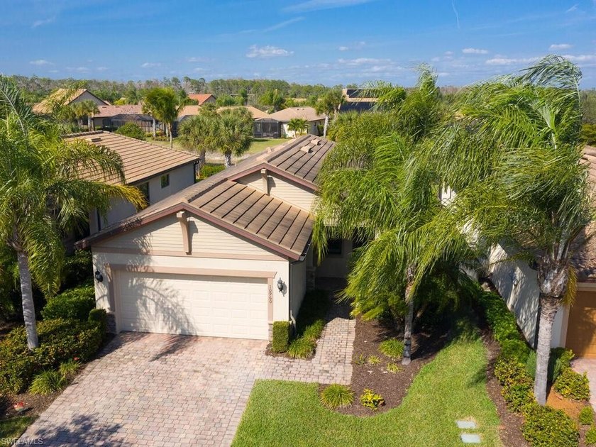 This Fort Myers hidden gem is nestled in the sought-after - Beach Home for sale in Fort Myers, Florida on Beachhouse.com