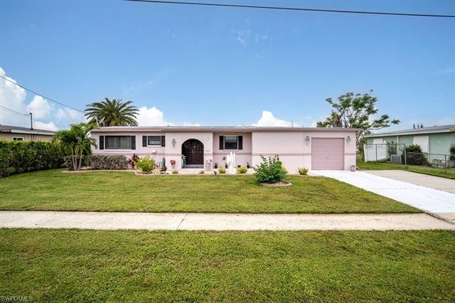 Handy Man Special! Price Reduced for first time home buyers - Beach Home for sale in Port Charlotte, Florida on Beachhouse.com