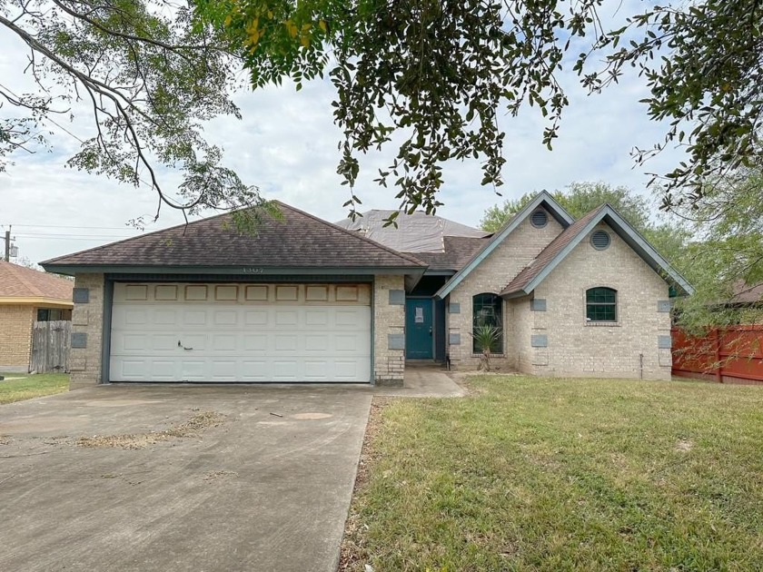 One story, brick veneer home with 3 bedrooms, 2 baths, double - Beach Home for sale in Laguna Vista, Texas on Beachhouse.com