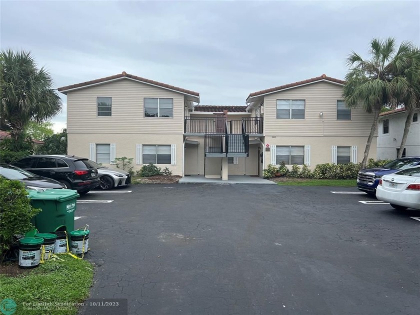 FOURPLEX JUST COMPLETELY GUTTED & REMODELED.  ALL UNITS. NORTH - Beach Townhome/Townhouse for sale in Coral Springs, Florida on Beachhouse.com