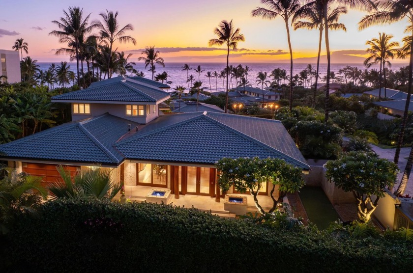 RARE Opportunity!  Seldom does an offering become available in - Beach Home for sale in Kihei, Hawaii on Beachhouse.com