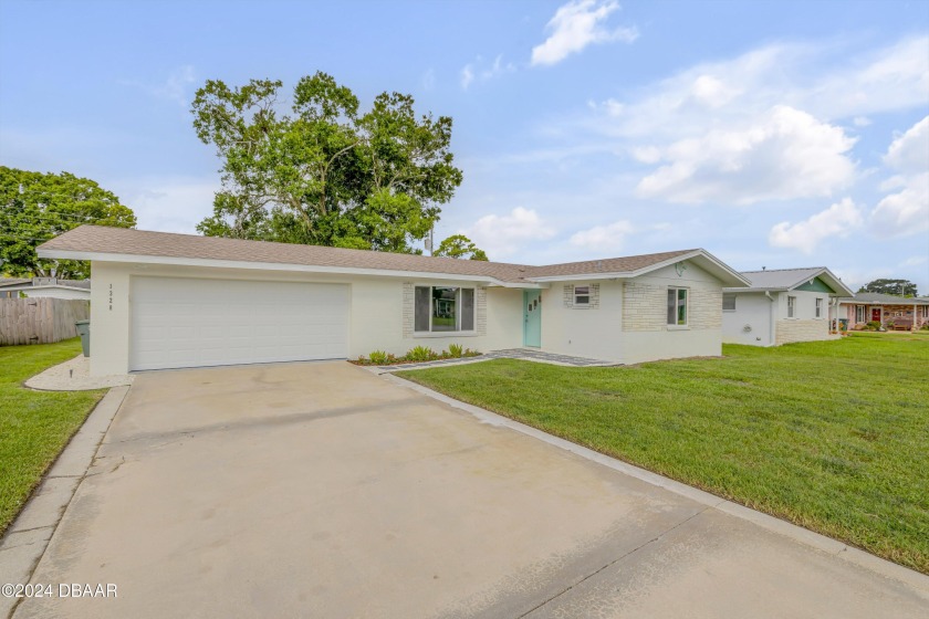 Look no further. This high and dry, move-in ready, renovated - Beach Home for sale in Daytona Beach, Florida on Beachhouse.com