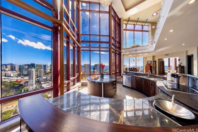 Dramatic, sophisticated, and undeniably breathtaking: experience - Beach Condo for sale in Honolulu, Hawaii on Beachhouse.com