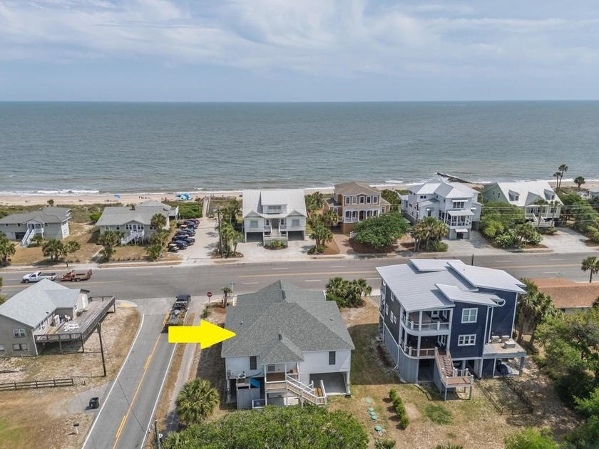 LOCATION!! Ocean views, large sun deck & screened porch welcome - Beach Home for sale in Edisto Beach, South Carolina on Beachhouse.com