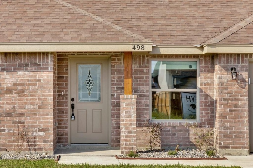 Stunning recent construction home for sale. Features a modern - Beach Home for sale in Brownsville, Texas on Beachhouse.com