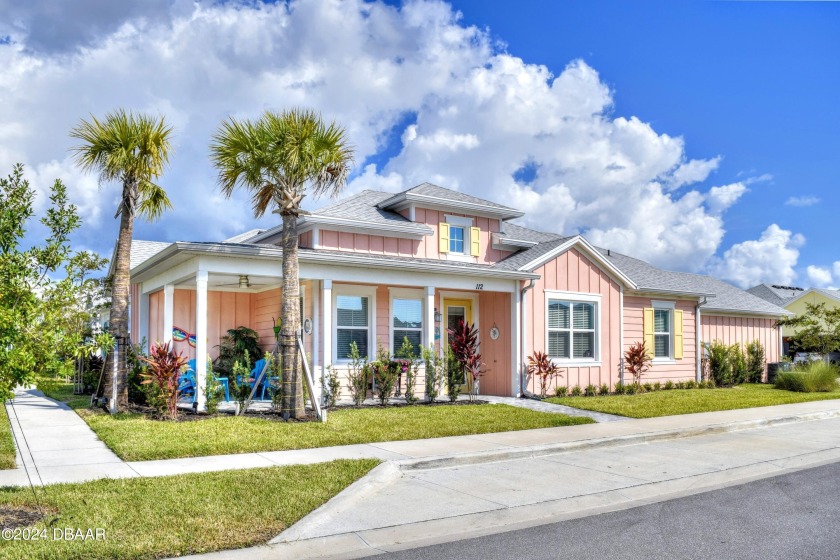 Gorgeous Dreamsicle Cottage home featuring many upgrades located - Beach Home for sale in Daytona Beach, Florida on Beachhouse.com