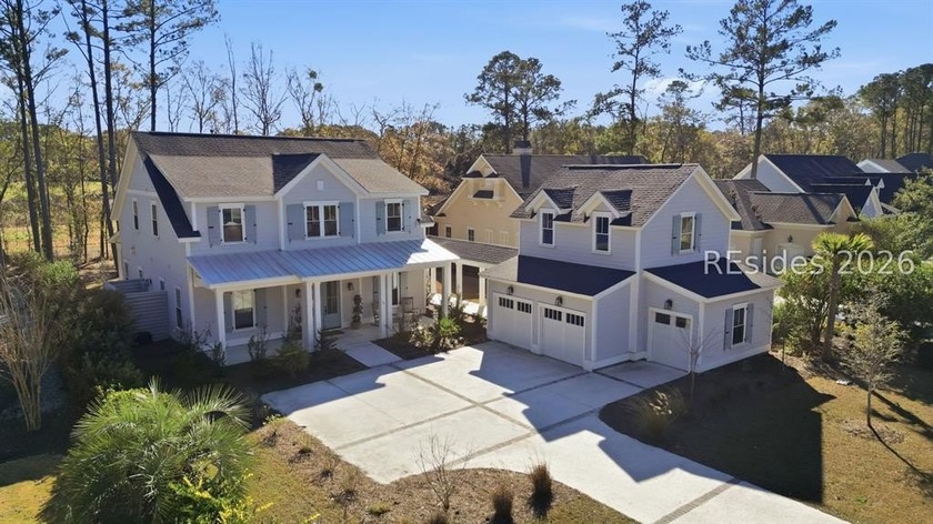 Built in 2023, this beautifully designed home in the prestigious - Beach Home for sale in Okatie, South Carolina on Beachhouse.com