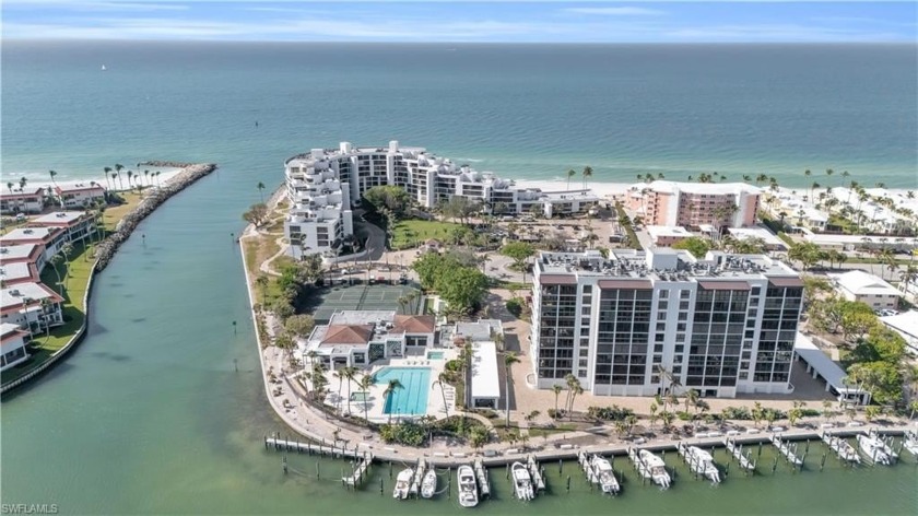 Welcome to Admiralty Point, a beautiful 10-acre Gated Community - Beach Home for sale in Naples, Florida on Beachhouse.com