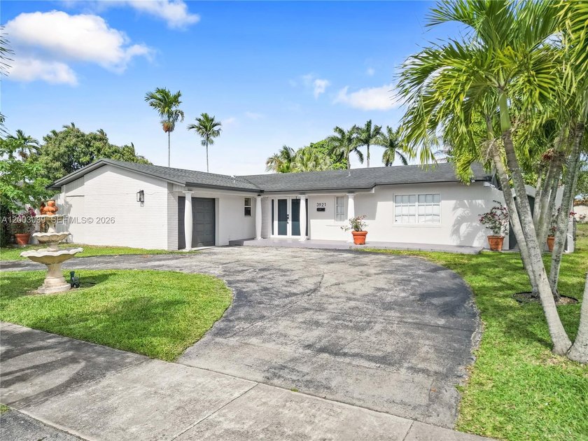 Welcome to this well-maintained home in the heart of Kendall - Beach Home for sale in Miami, Florida on Beachhouse.com