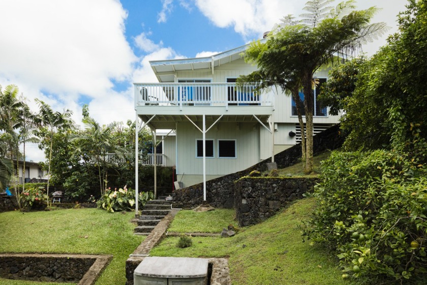 Large and versatile home in Waiakea.  The living room features - Beach Home for sale in Hilo, Hawaii on Beachhouse.com
