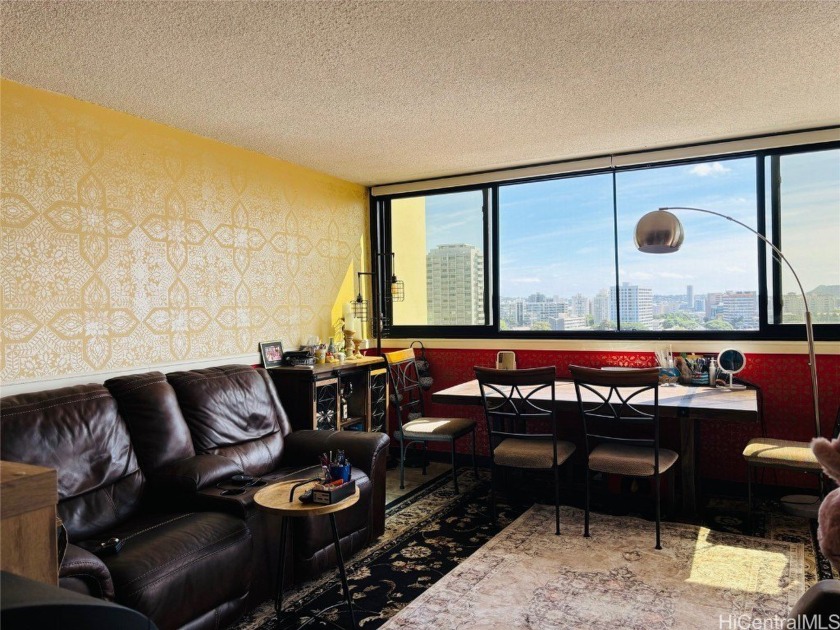 Remodeled in 2020- New kitchen cabinet, countertops, shower room - Beach Condo for sale in Honolulu, Hawaii on Beachhouse.com