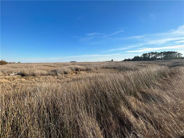8 acres at the end of Guinea. Beatiful water view. Land is being - Beach Acreage for sale in Hayes, Virginia on Beachhouse.com