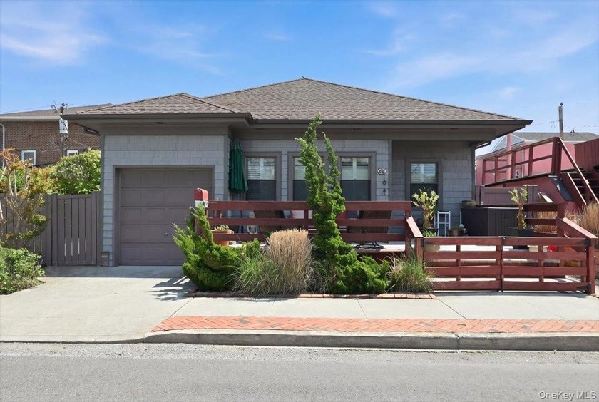 Welcome to 18 Clark Street Long Beach This home is located on - Beach Home for sale in Long Beach, New York on Beachhouse.com