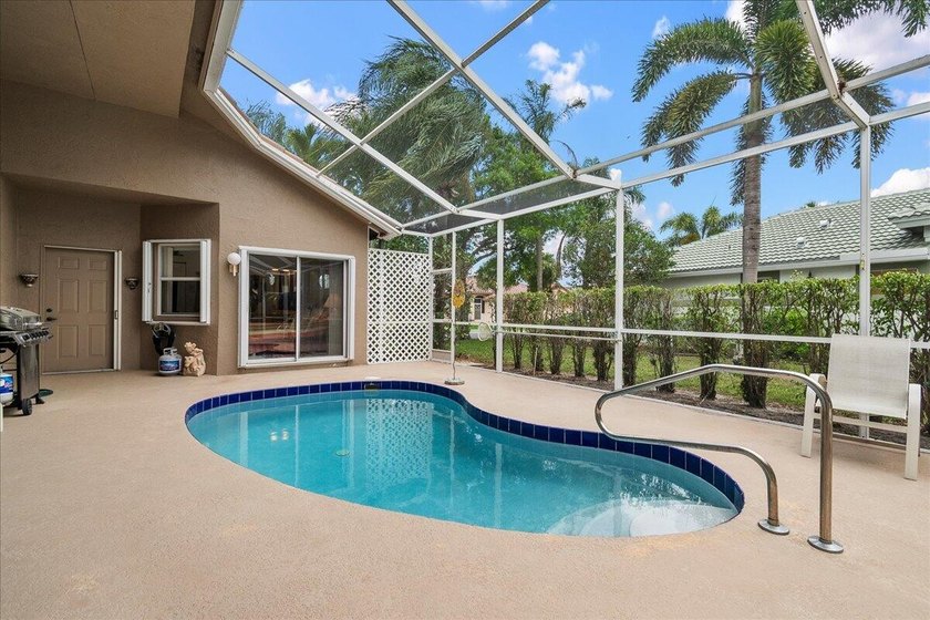 New roof (2025) and private guest suite! Rare 3BR/3BA courtyard - Beach Home for sale in Greenacres, Florida on Beachhouse.com