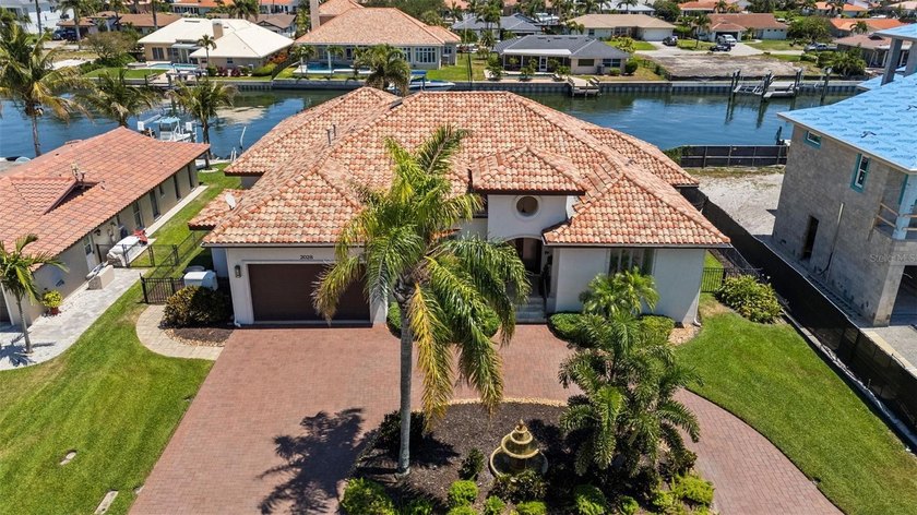 Nestled in the premier waterfront community of Venetian Isles - Beach Home for sale in St. Petersburg, Florida on Beachhouse.com