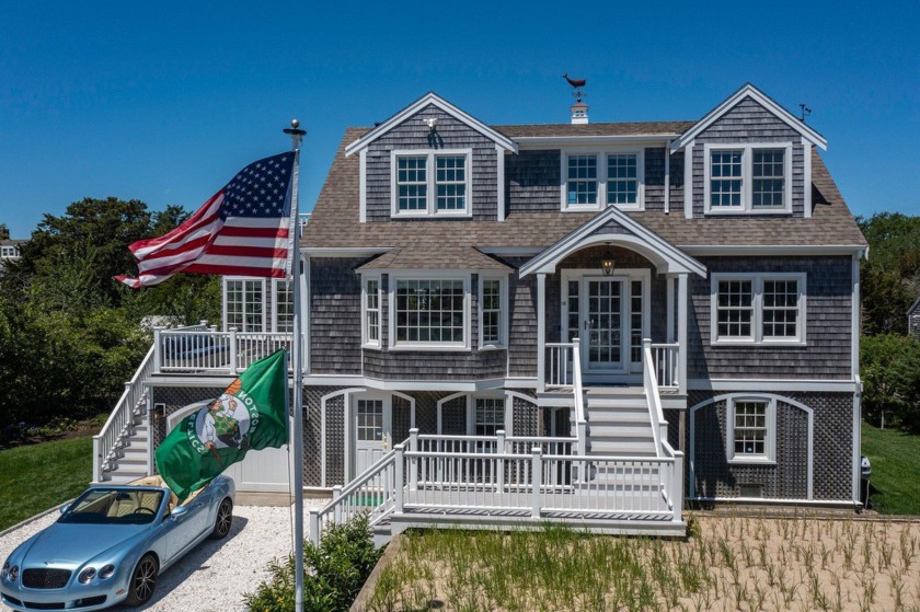Immerse yourself in the ultimate beach lifestyle. Superbly - Beach Home for sale in Chatham, Massachusetts on Beachhouse.com