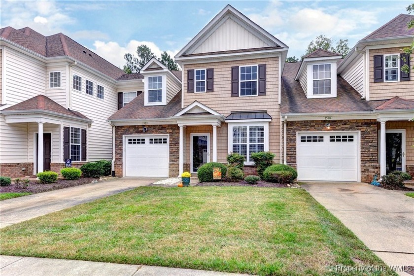 Beautiful 2-story condo at Braemar Creek. This one-owner home - Beach Home for sale in Williamsburg, Virginia on Beachhouse.com