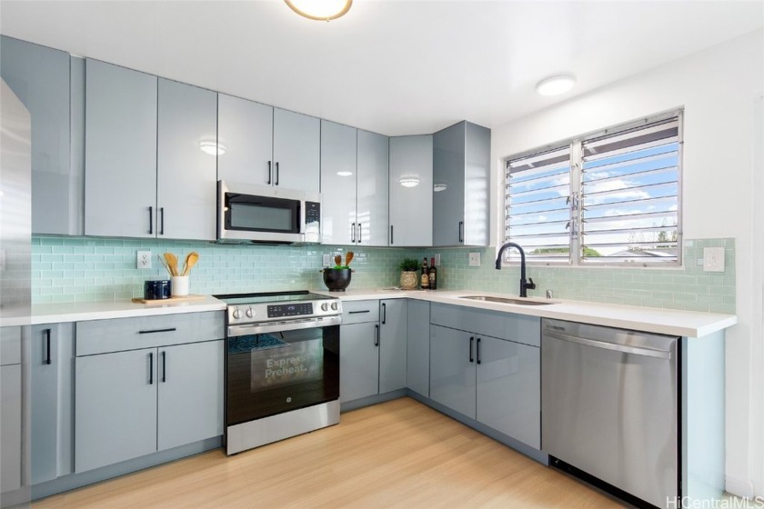 This beautifully renovated Mililani home offers versatility - Beach Home for sale in Mililani, Hawaii on Beachhouse.com