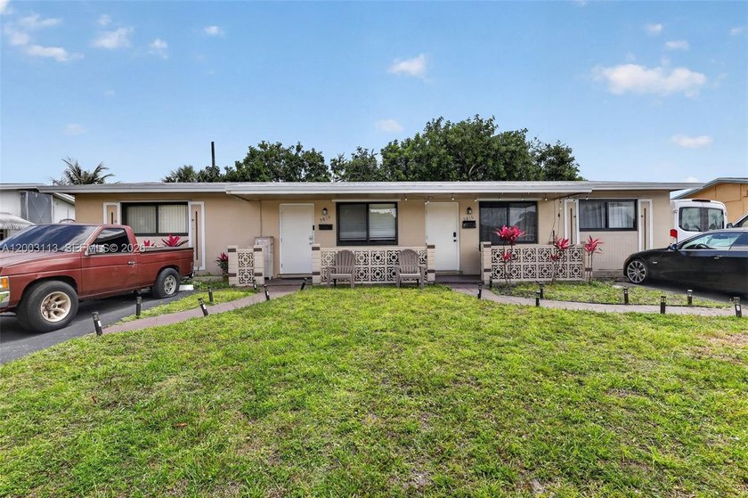Turnkey income producing duplex in Hollywood, FL with tenants in - Beach Townhome/Townhouse for sale in Hollywood, Florida on Beachhouse.com
