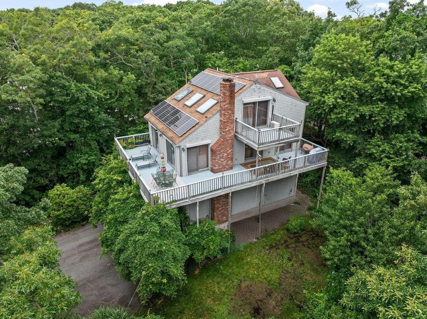 PRICED TO SELL! Fresh exterior paint, landscaping, and motivated - Beach Home for sale in Plymouth, Massachusetts on Beachhouse.com