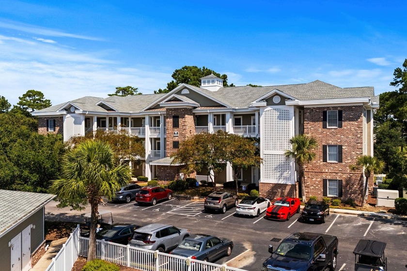TOP FLOOR UNIT, ELEVATOR BUILDING, GOLF COURSE VIEWS!! Welcome - Beach Condo for sale in Myrtle Beach, South Carolina on Beachhouse.com