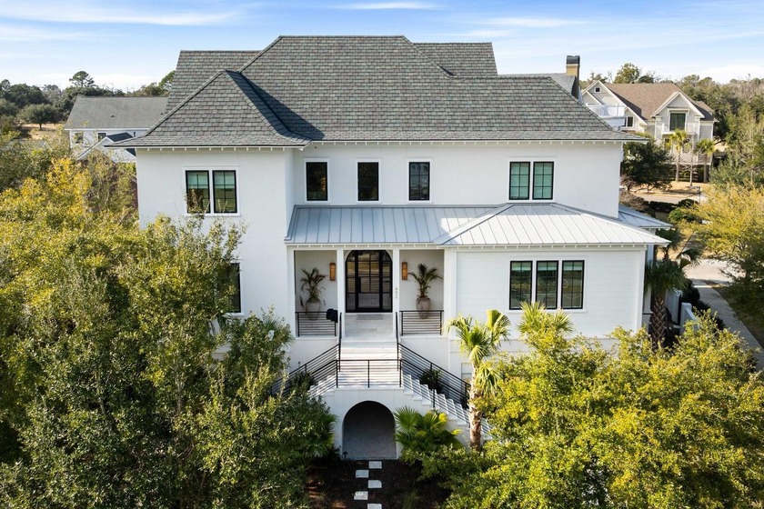 A true designer's masterpiece, this extraordinary Daniel Island - Beach Home for sale in Charleston, South Carolina on Beachhouse.com