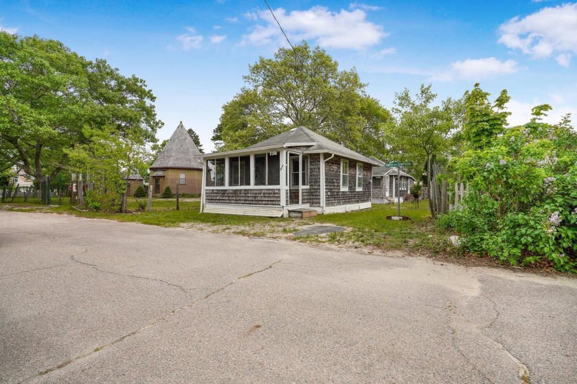 Open By Appointment. Two houses on one lot, delivered Vacant - Beach Home for sale in Onset, Massachusetts on Beachhouse.com