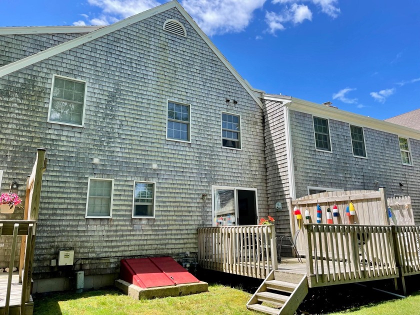 Falmouth Village Condo with a fantastic location just minutes to - Beach Condo for sale in Falmouth, Massachusetts on Beachhouse.com