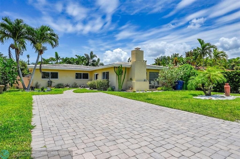 Updated 3-bedroom, 2-bath, plus bonus exercise room/studio, home - Beach Home for sale in Wilton Manors, Florida on Beachhouse.com