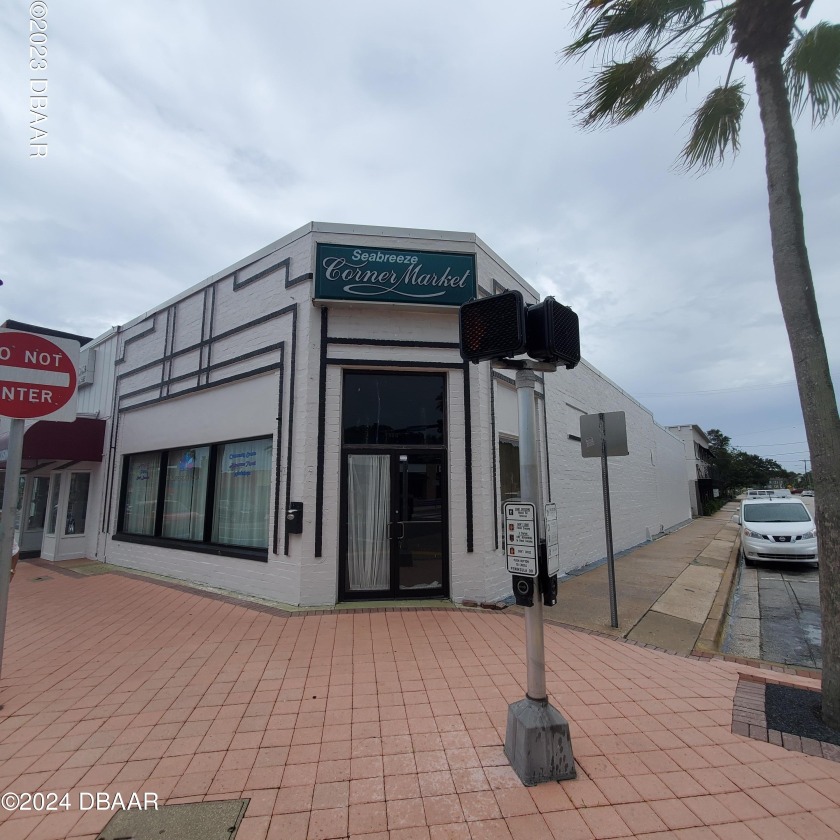 Commercial Building on Seabreeze ready for owner to occupy 1/3 - Beach Commercial for sale in Daytona Beach, Florida on Beachhouse.com