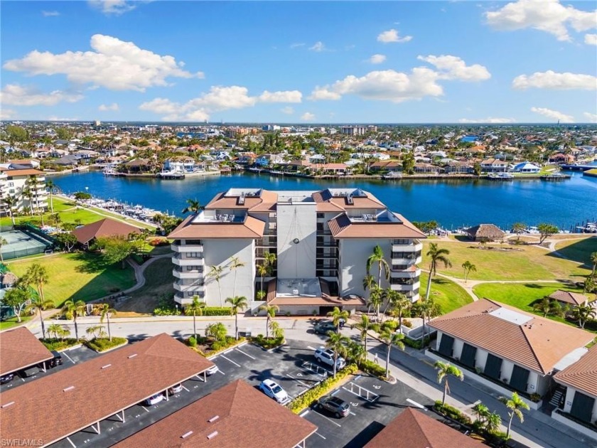 Welcome to South Seas Club, a meticulously kept gated community - Beach Home for sale in Marco Island, Florida on Beachhouse.com